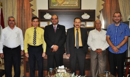 A lecturer at Kafr El-Sheikh university, Republic of Egypt visits the College of Science, University of Diyala
