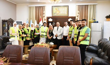 كلية العلوم تُقيم “حملة توزيع المنتجات الكيميائية الطلابية لقسم علوم الكيمياء.”