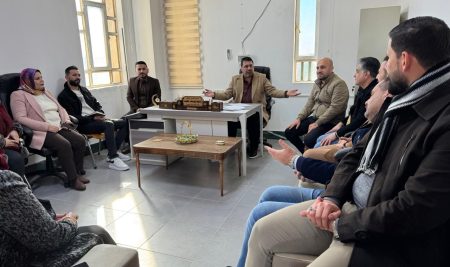 رئاسة قسم الأدلة الجنائية تعقد اجتماع مع كادر القسم.